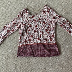 Pretty floral rose shirt.